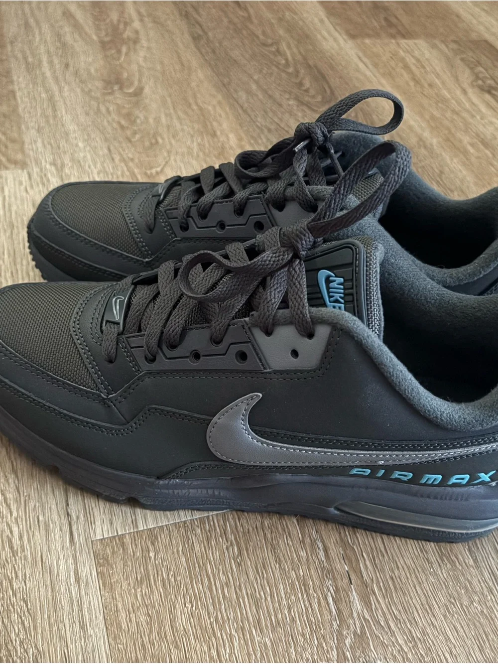 Nike Men's Black and Gray Air Max Sneakers with Teal Accents